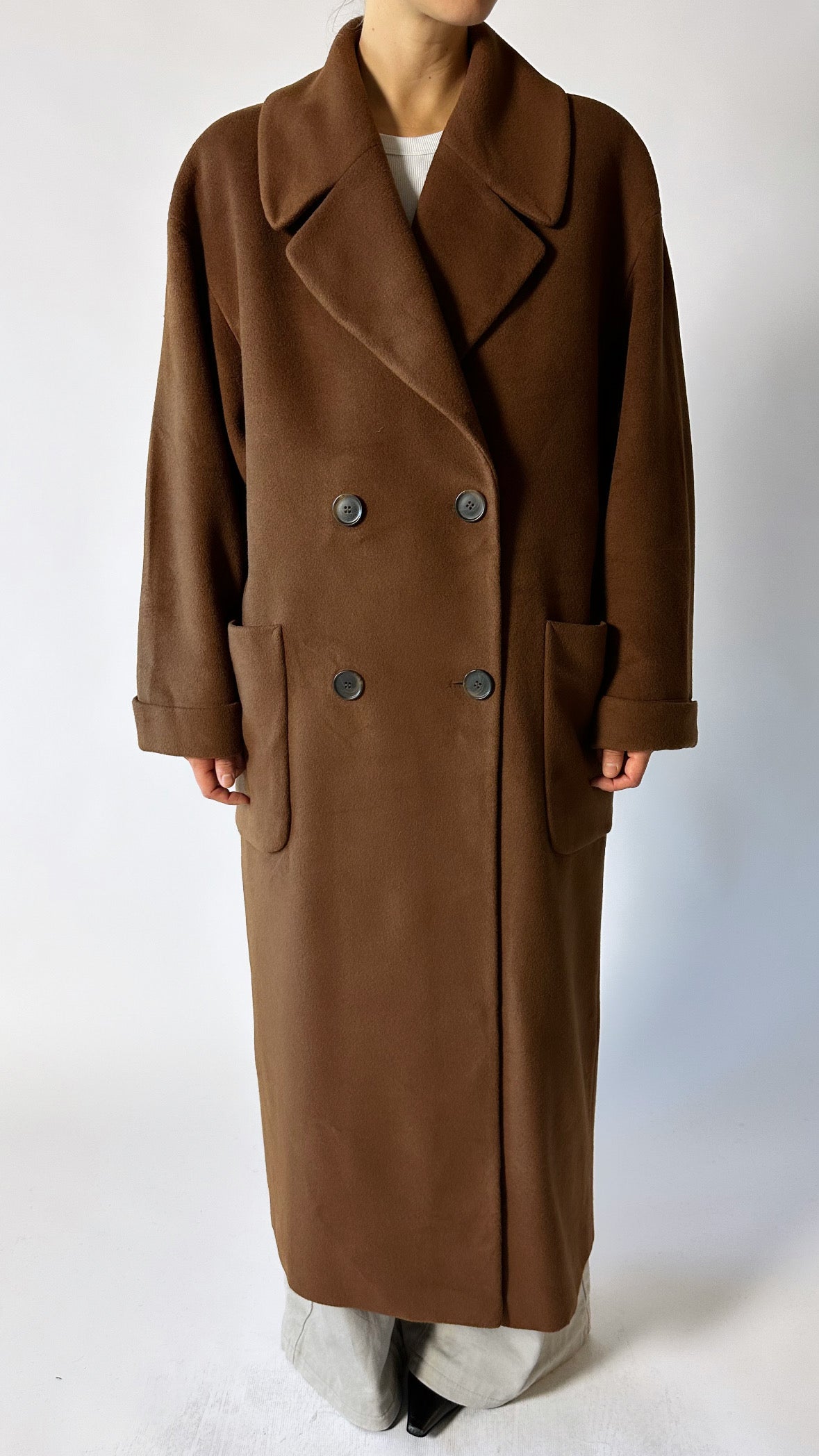 Oversized long wool coat | Brown