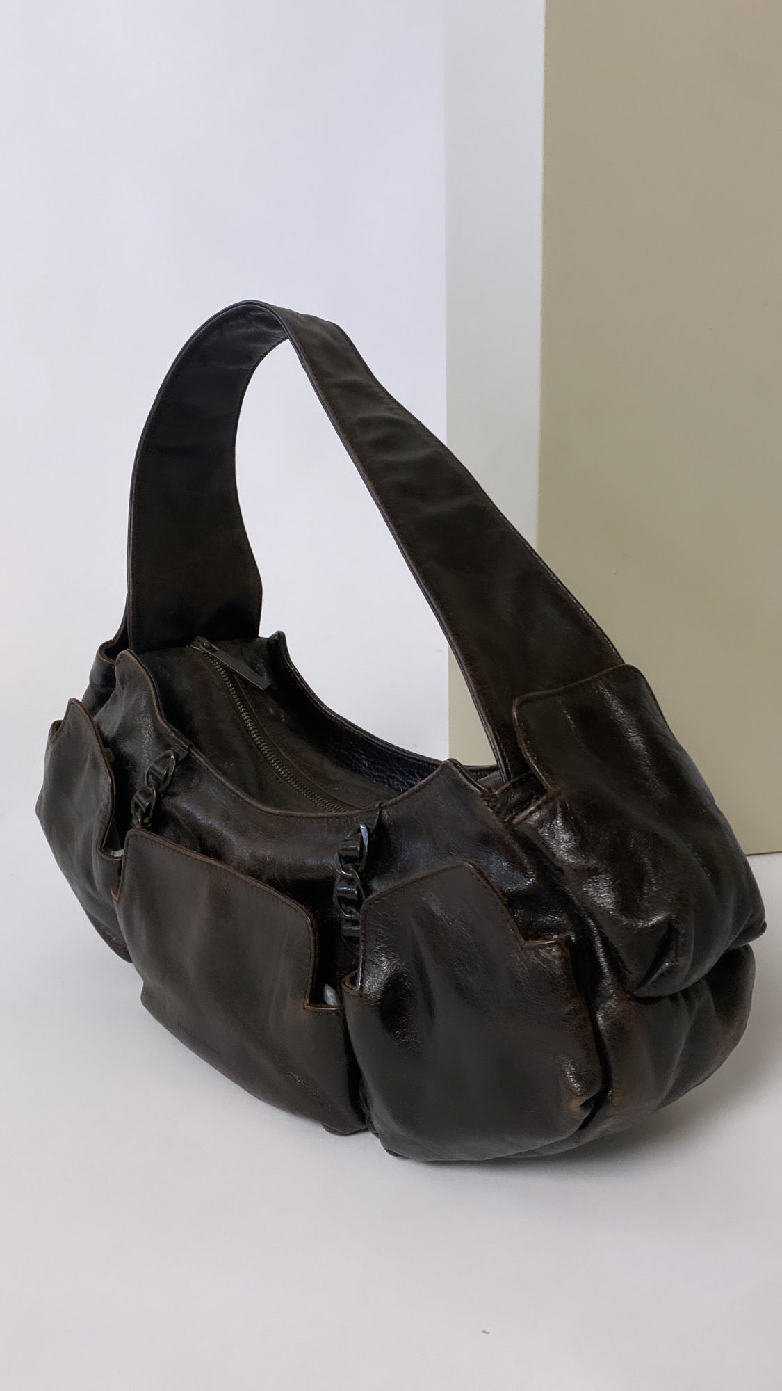 Leather shoulder bag dark brown