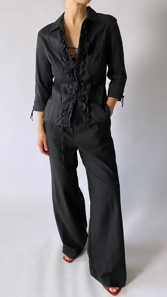 Lace up ruffle blouse black