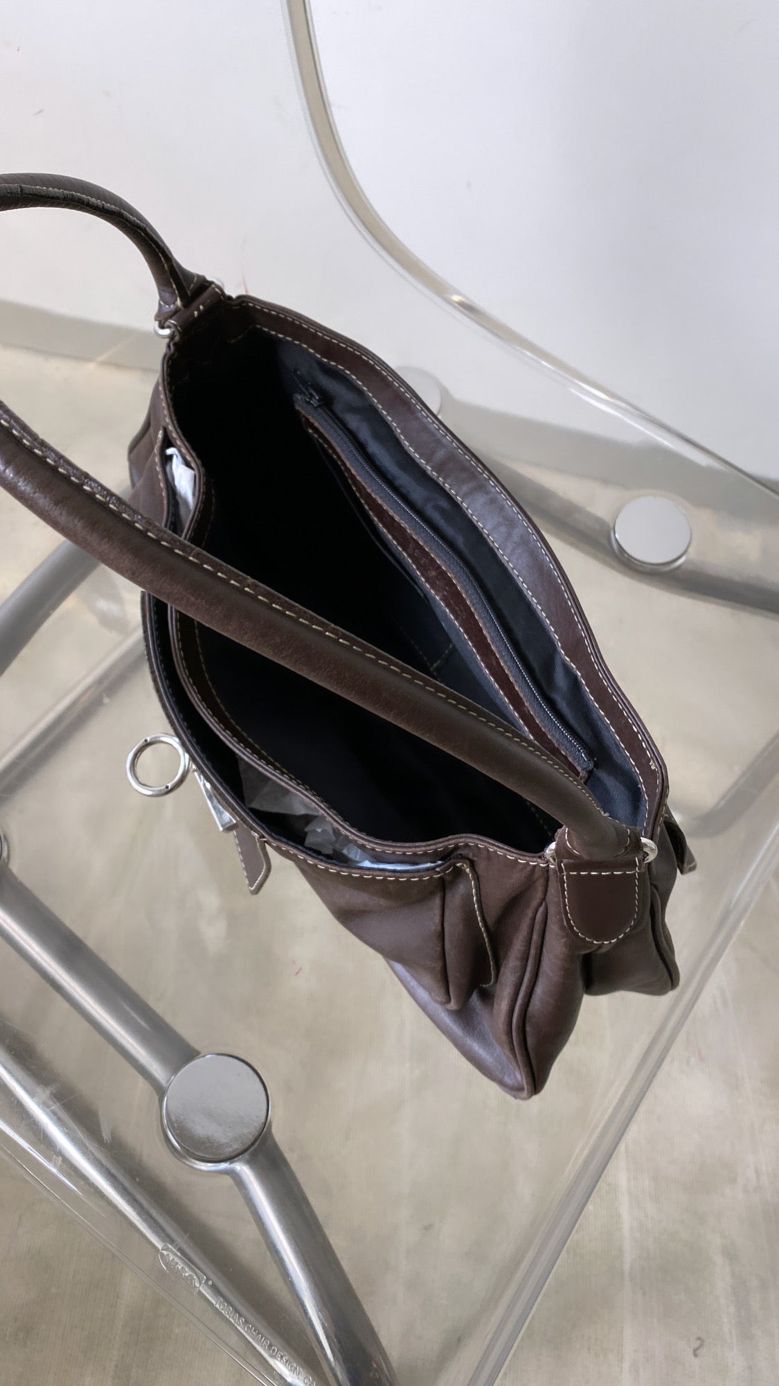 Leather shoulder bag dark brown