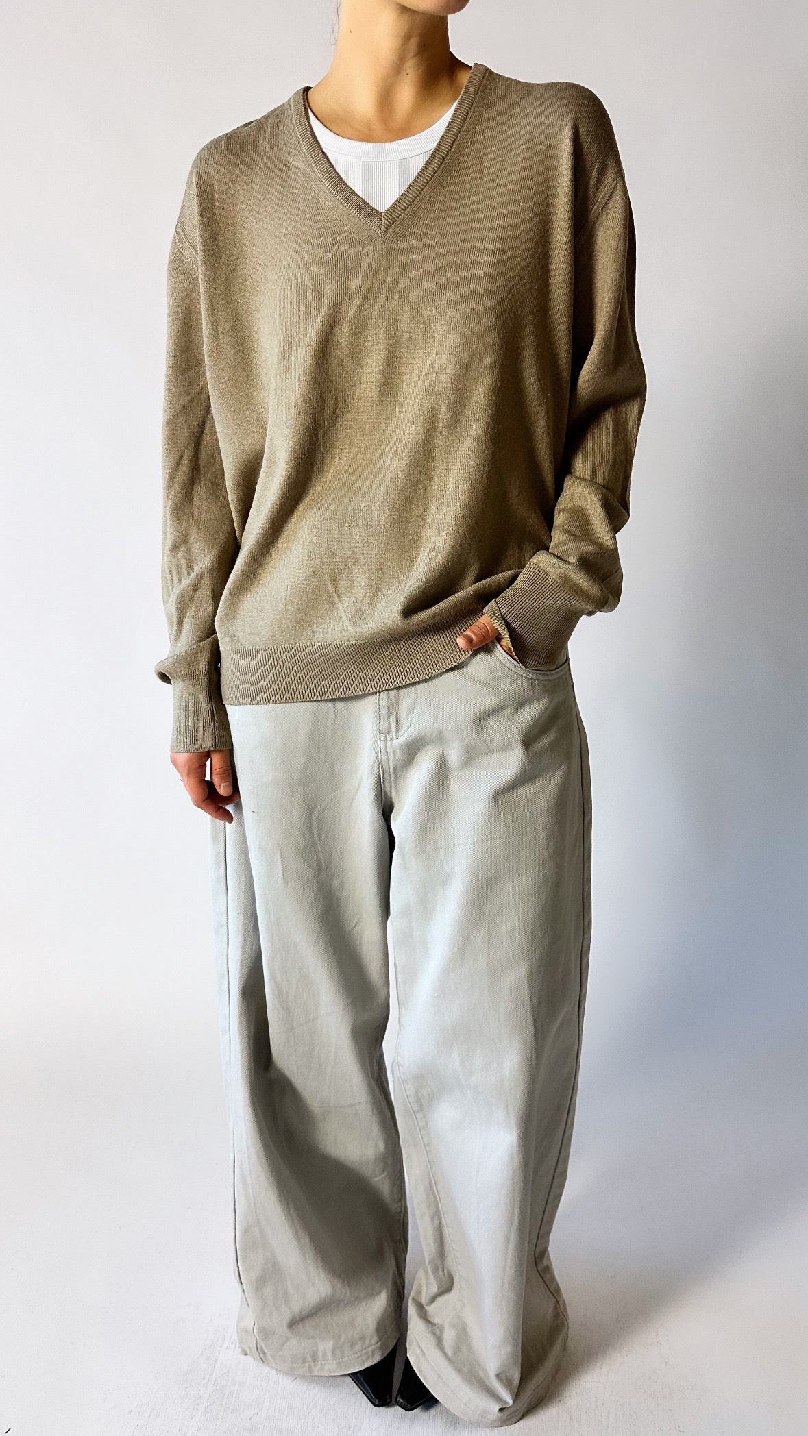 Fine knitted sweater | Soft beige