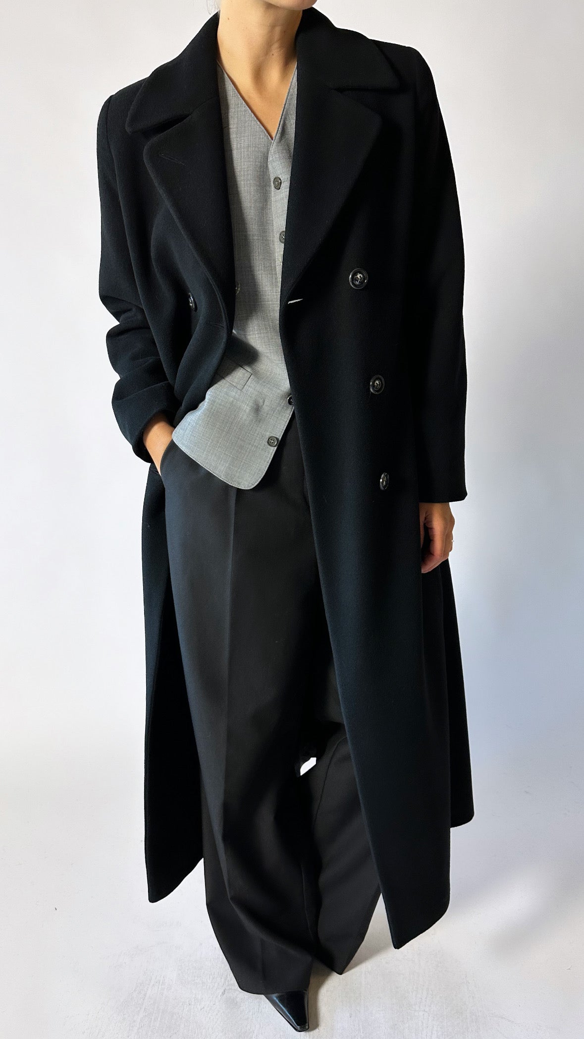 Doubled-breasted wool / cashmere coat | Black