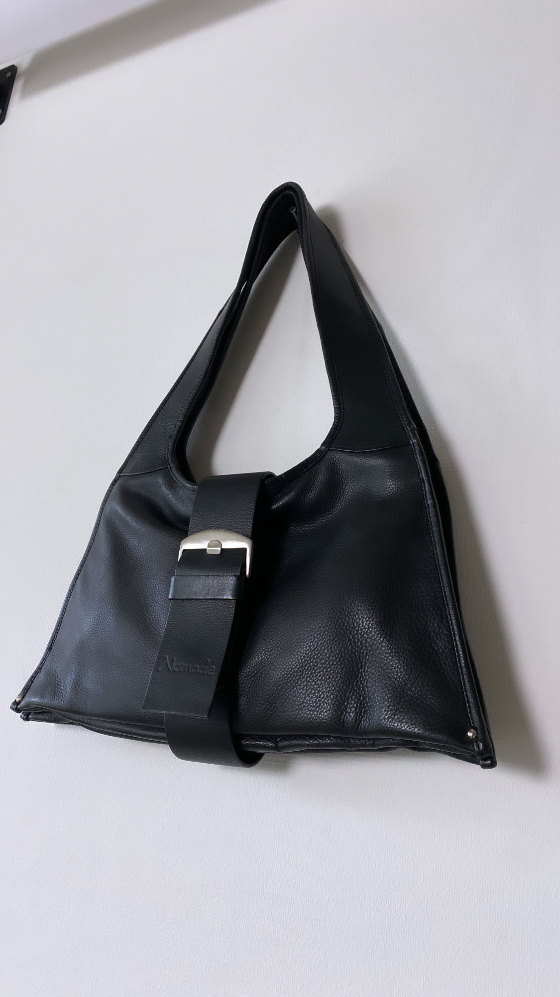 Leather shoulder bag