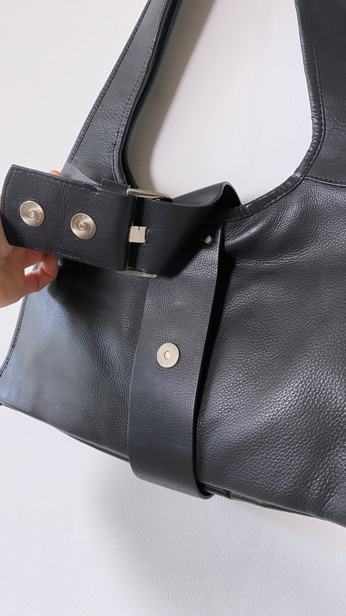 Leather shoulder bag