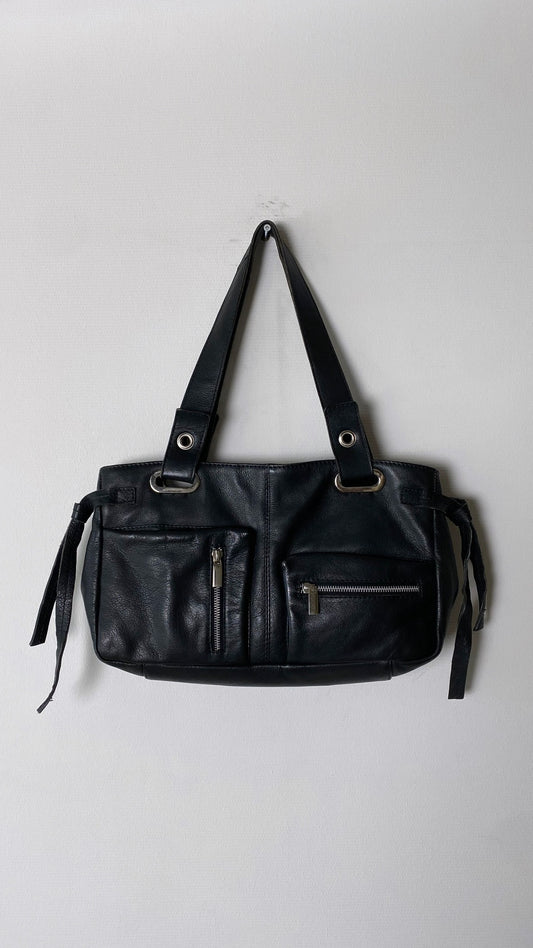 Leather shoulder bag black