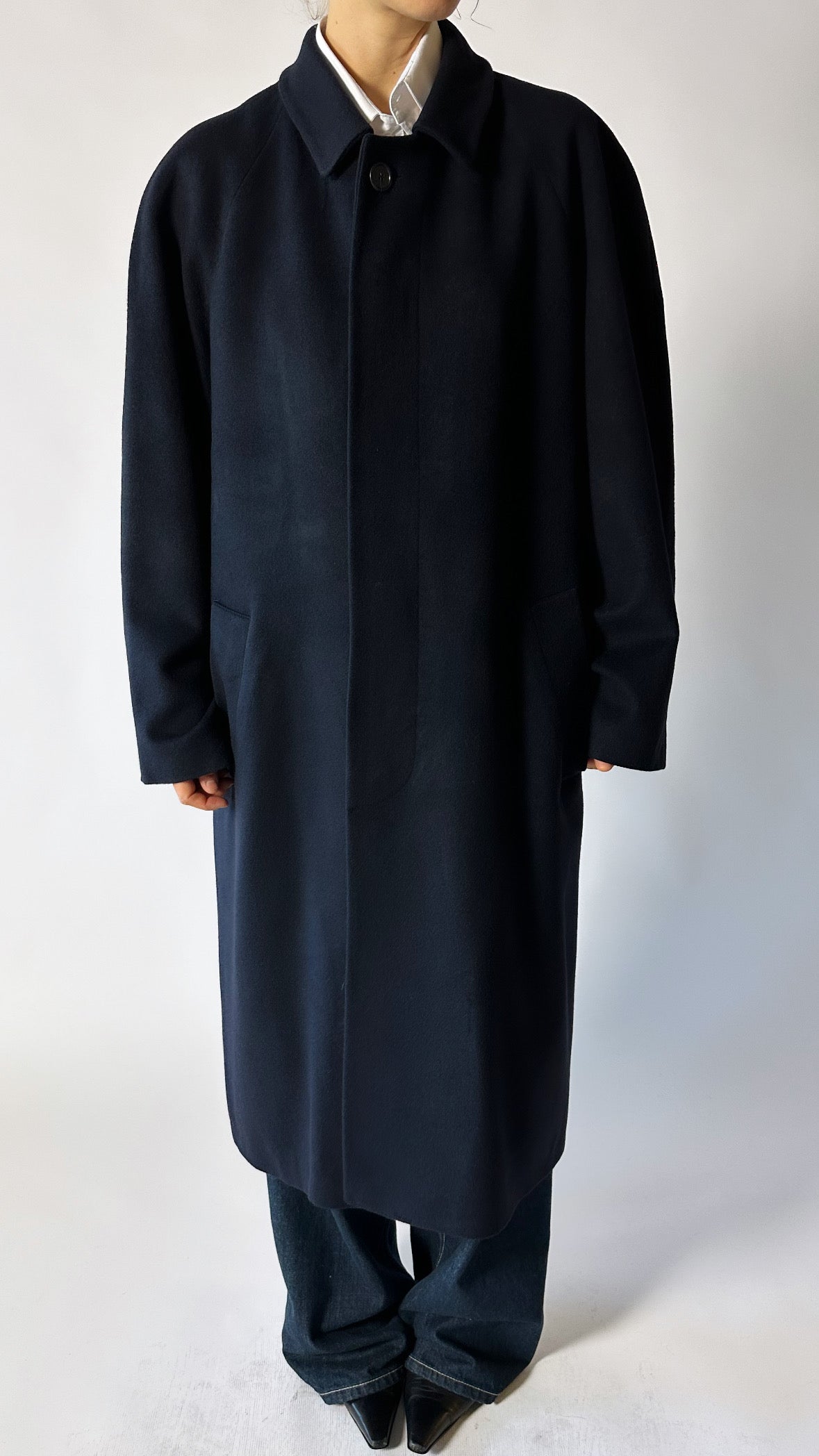 Relaxed long cashmere coat | Night blue