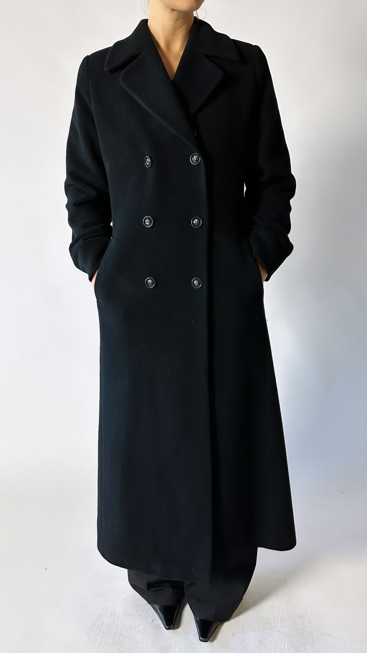 Doubled-breasted wool / cashmere coat | Black