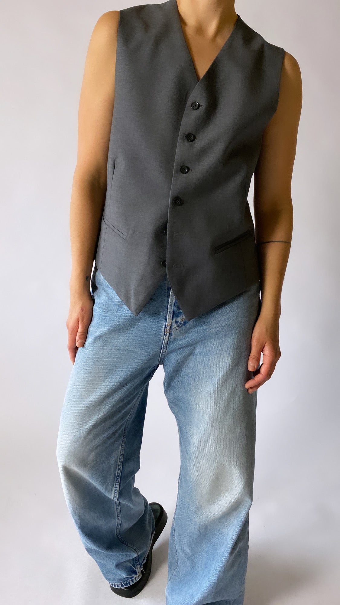 Tailored vest grey