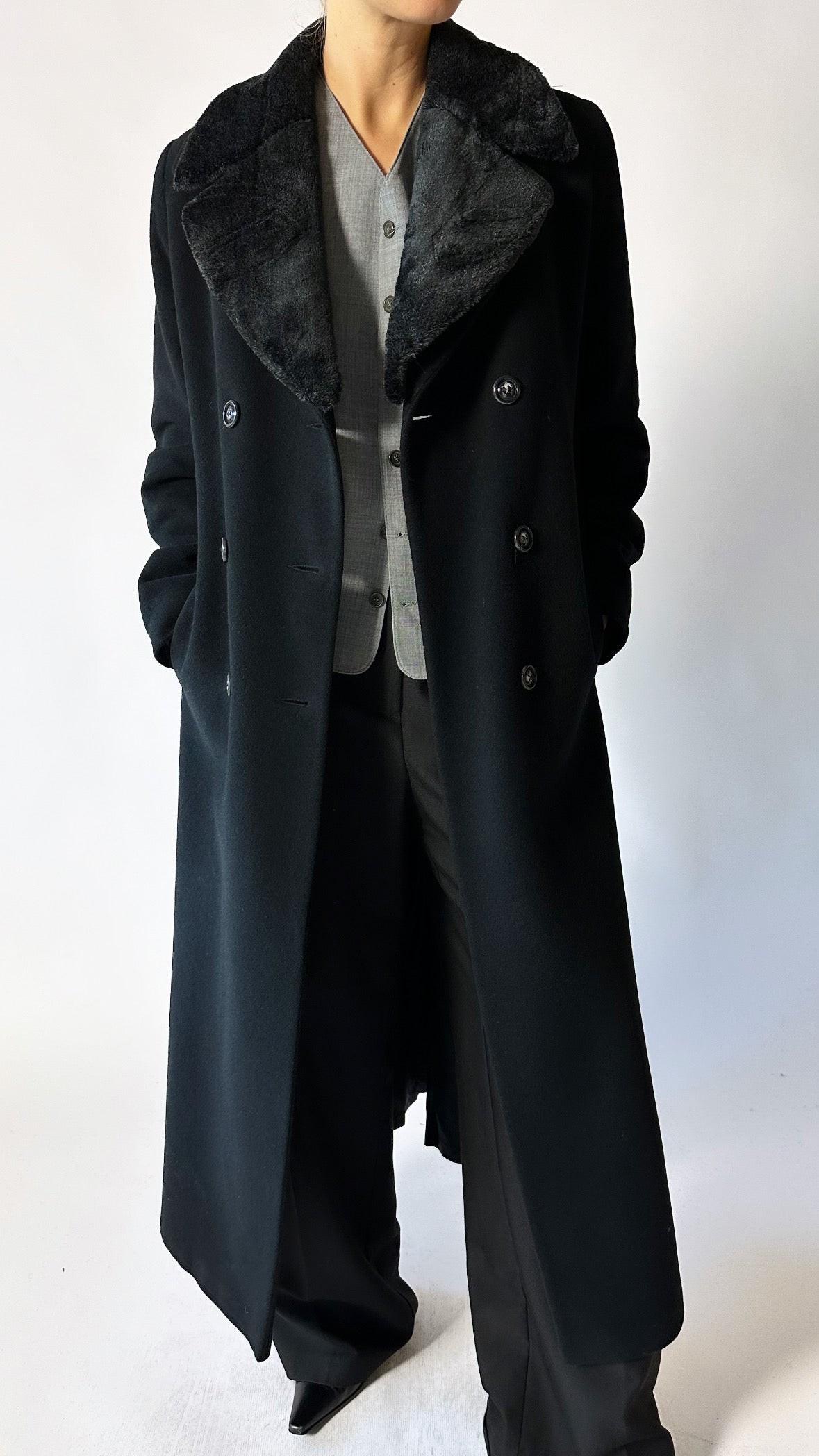 Doubled-breasted wool / cashmere coat | Black