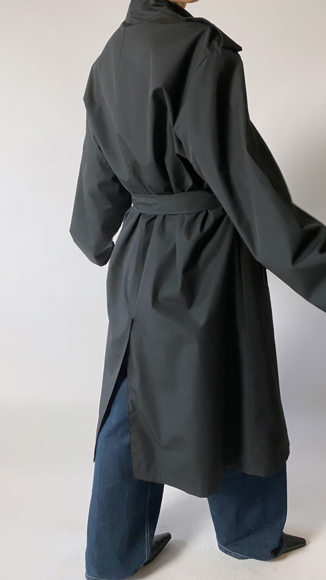 Oversized trench coat black