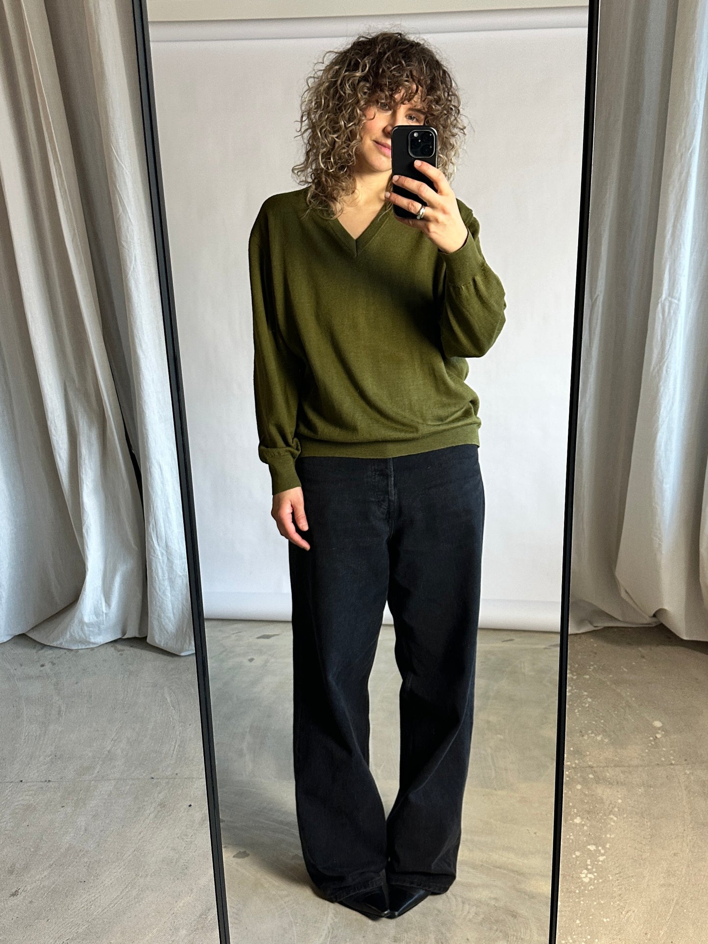 Wool knitted sweater | Moss green