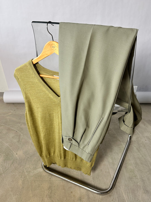 Tailored trousers | Soft green