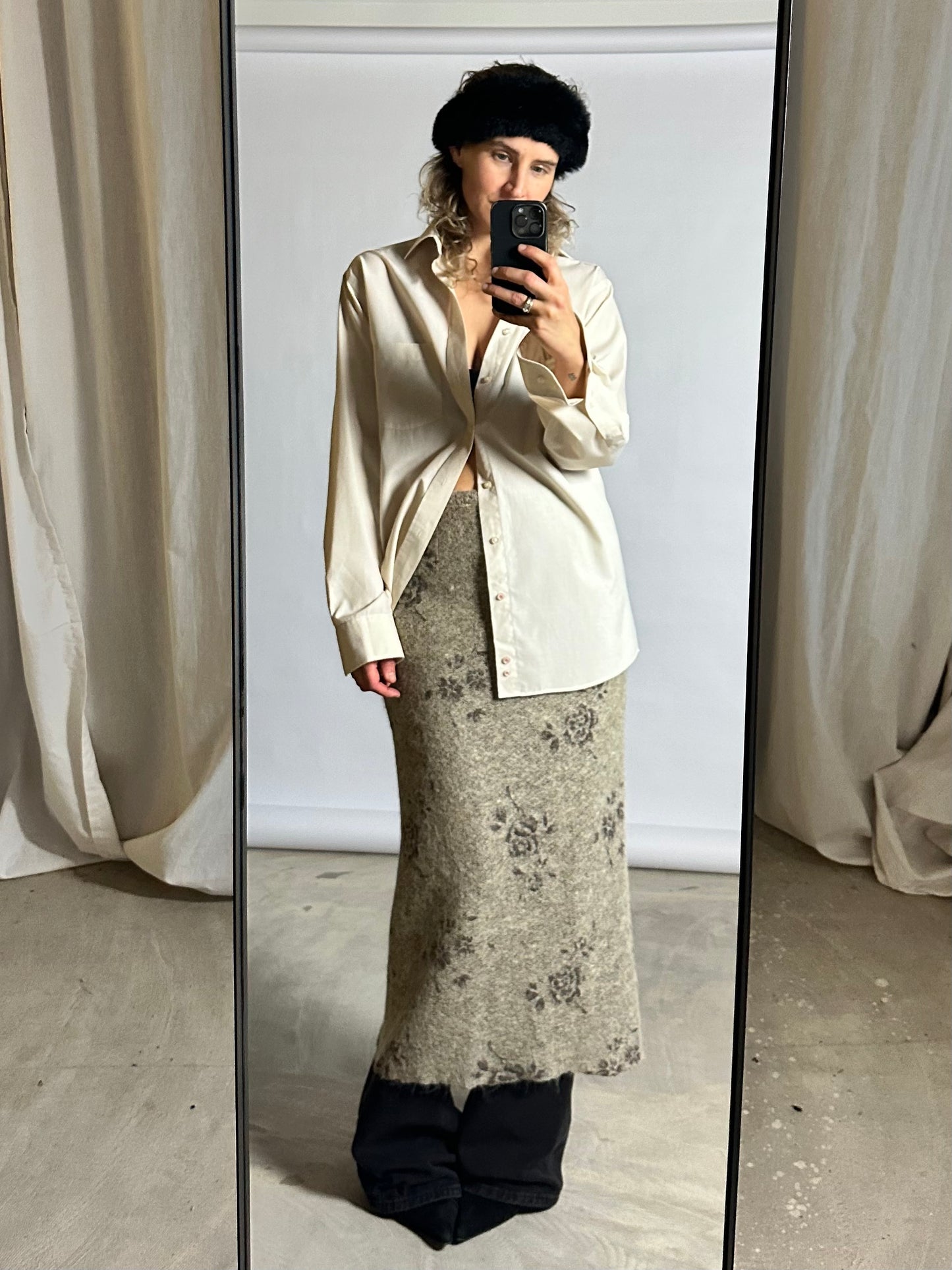 Long mohair skirt | Taupe beige