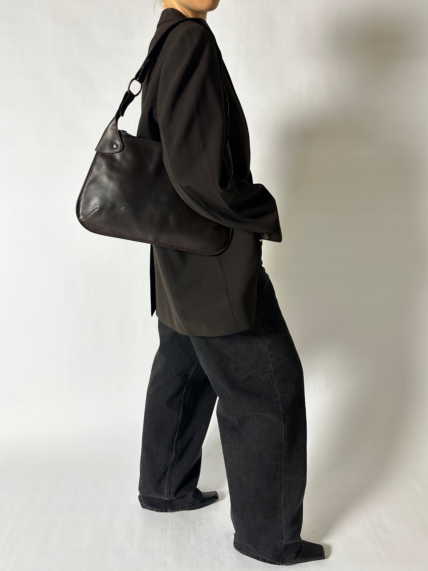 Leather shoulder bag | Dark brown