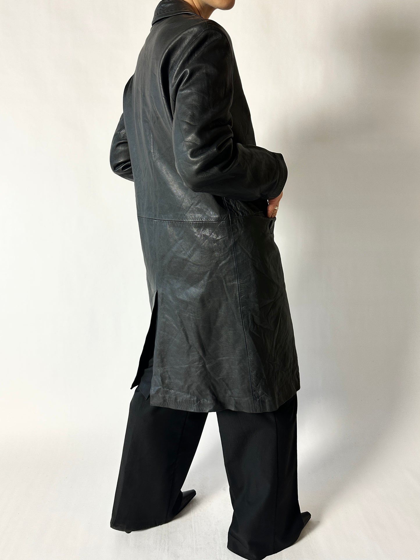 Long leather coat | Black