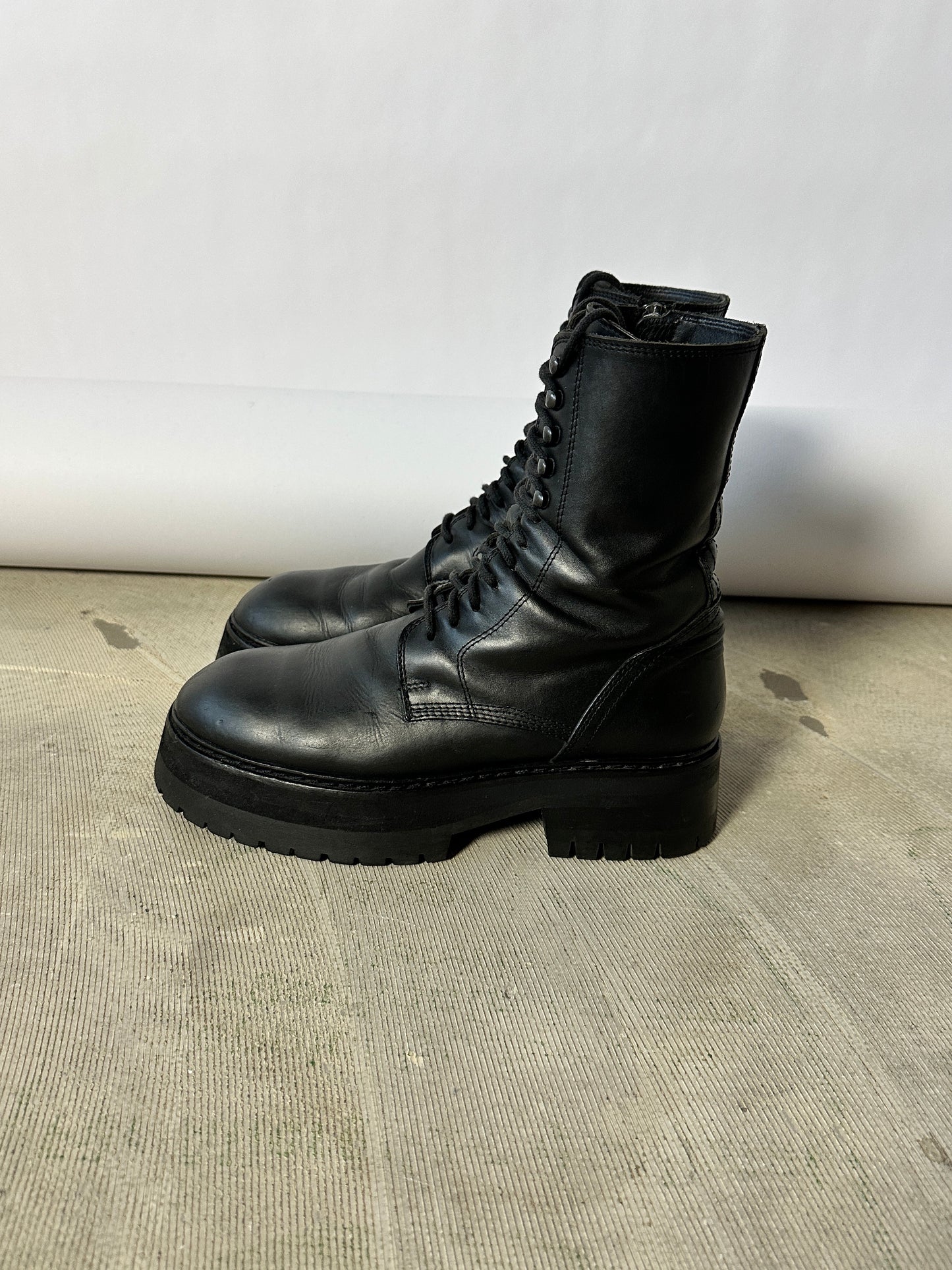 Ann Demeulenmeester lace up combat boots | Black